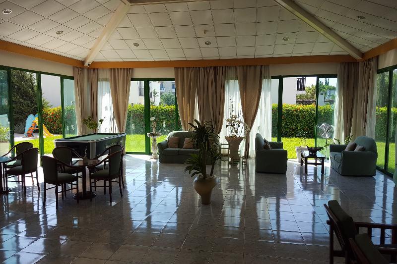 פרוטאראס Mandalena Hotel Apartments מראה חיצוני תמונה